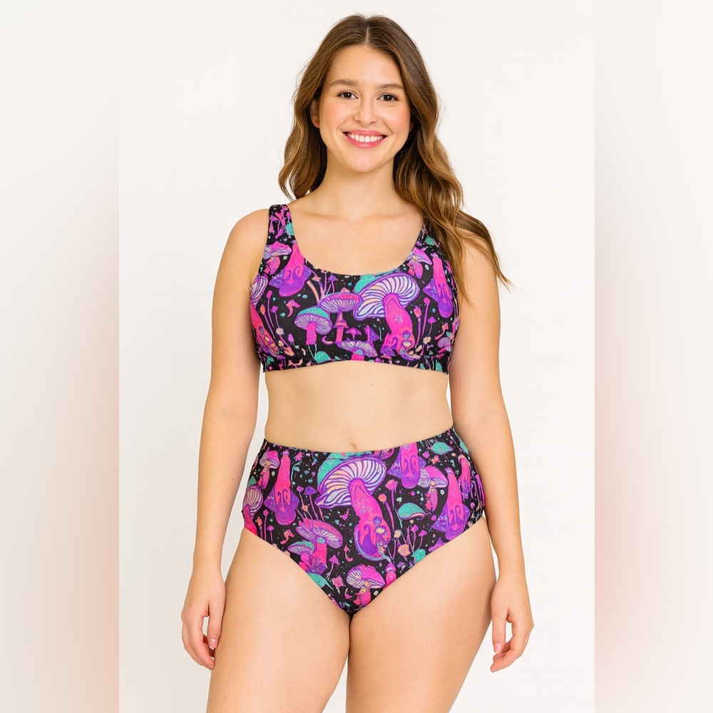 Fashion Nova bikini top and bottom black with psychedelic mushrooms 3x. II